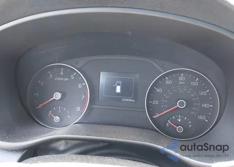 2017 Kia Sportage Lx z USA, uszkodzony, nr VIN KNDPM3AC2H7241476